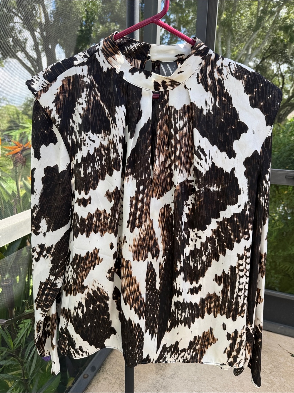 Worthington Brown & White Abstract Pleated Blouse